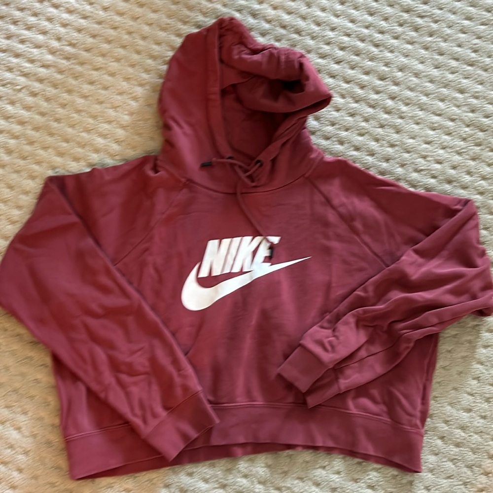 NIKE Cropped Hoodie